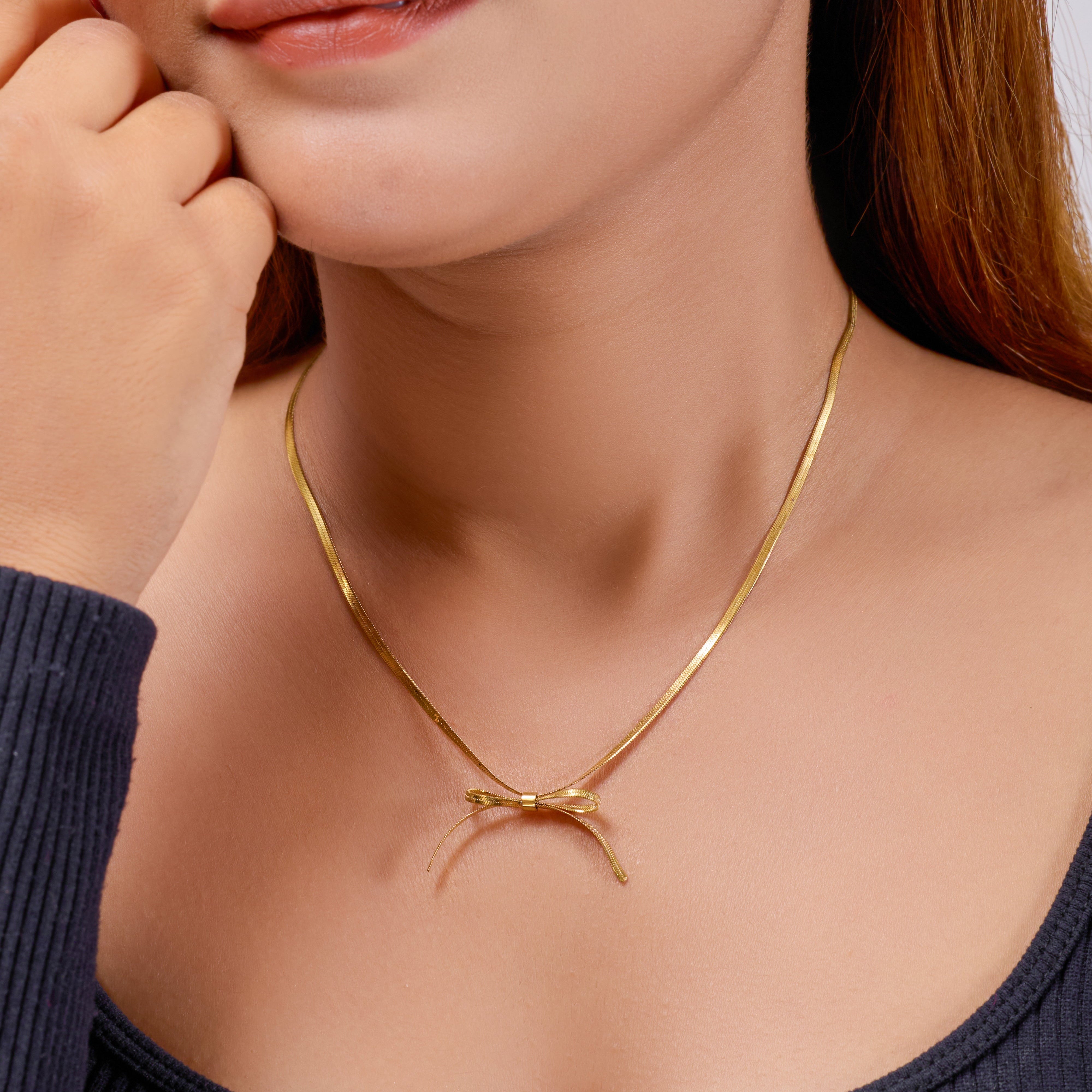 Snake Bow Necklace