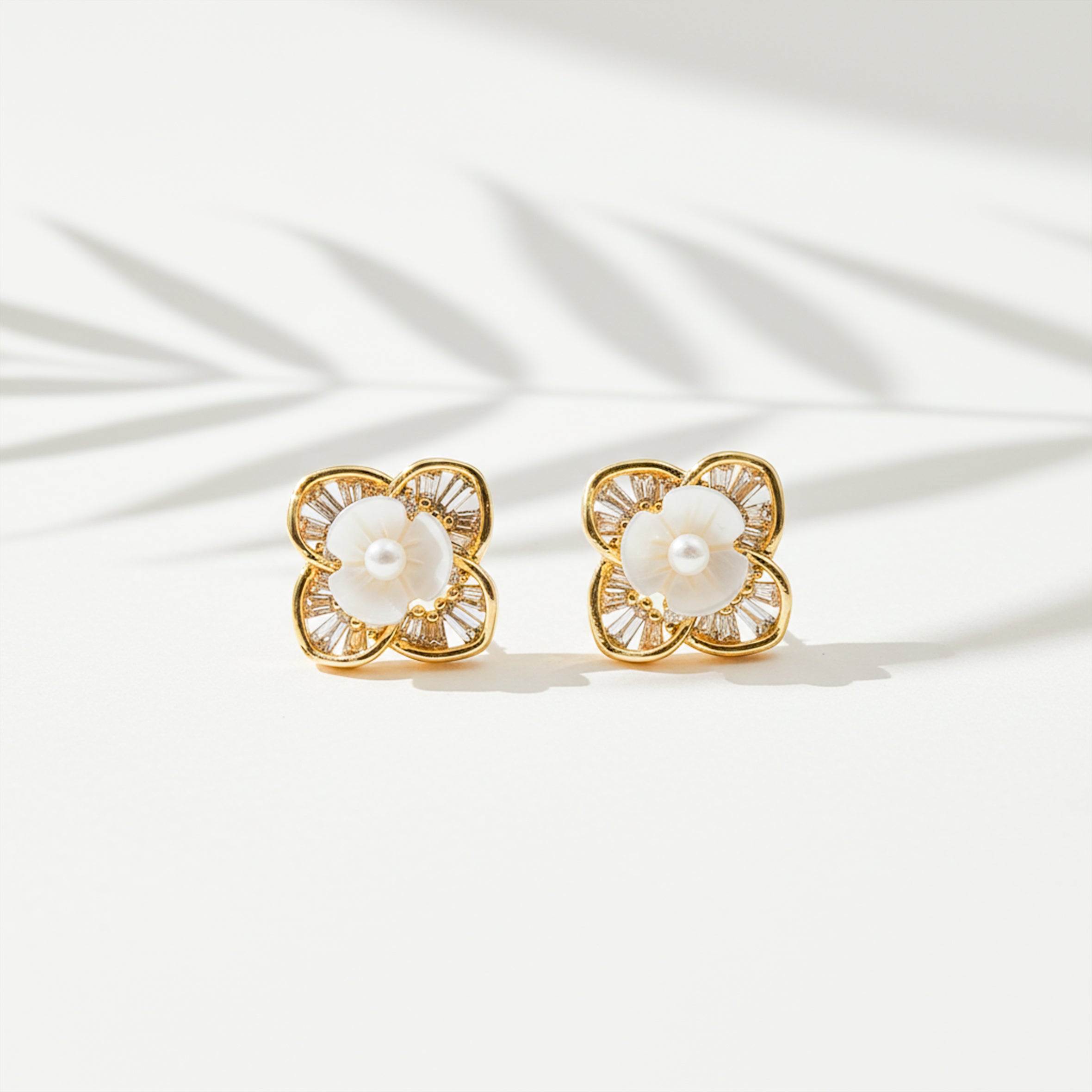 Eterna Bloom Pearl Stud Earrings