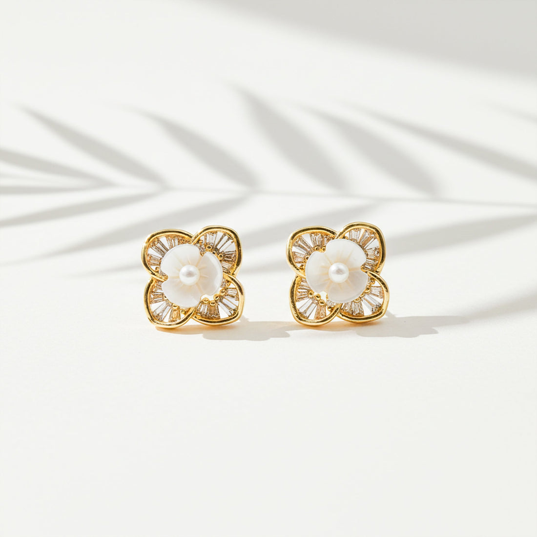 Eterna Bloom Pearl Stud Earrings