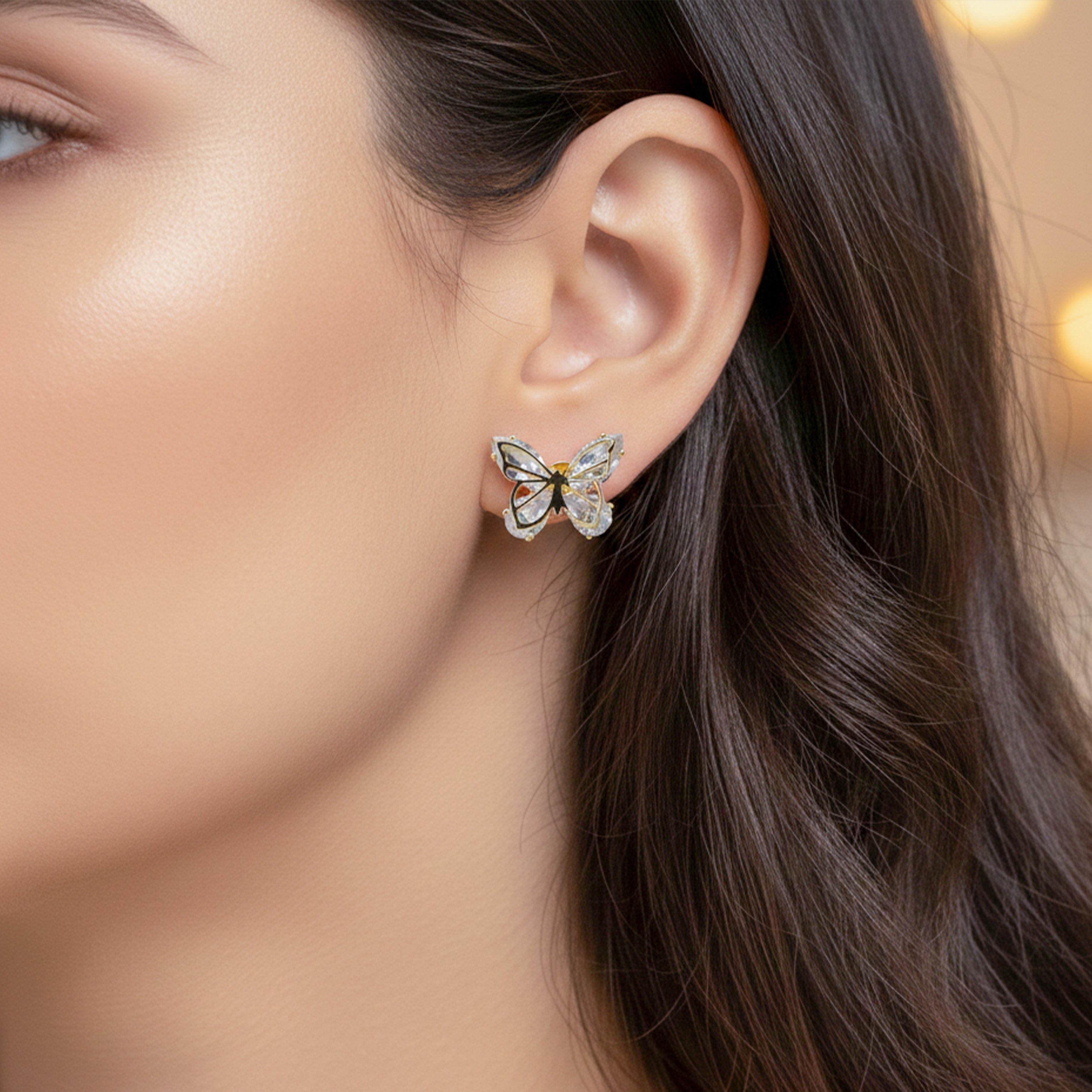 Heer Titli Sparkle Stud Earrings