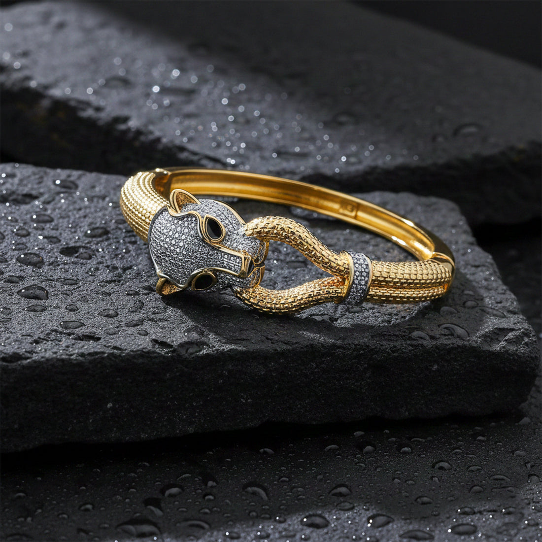 Golden Predator Panther Kada