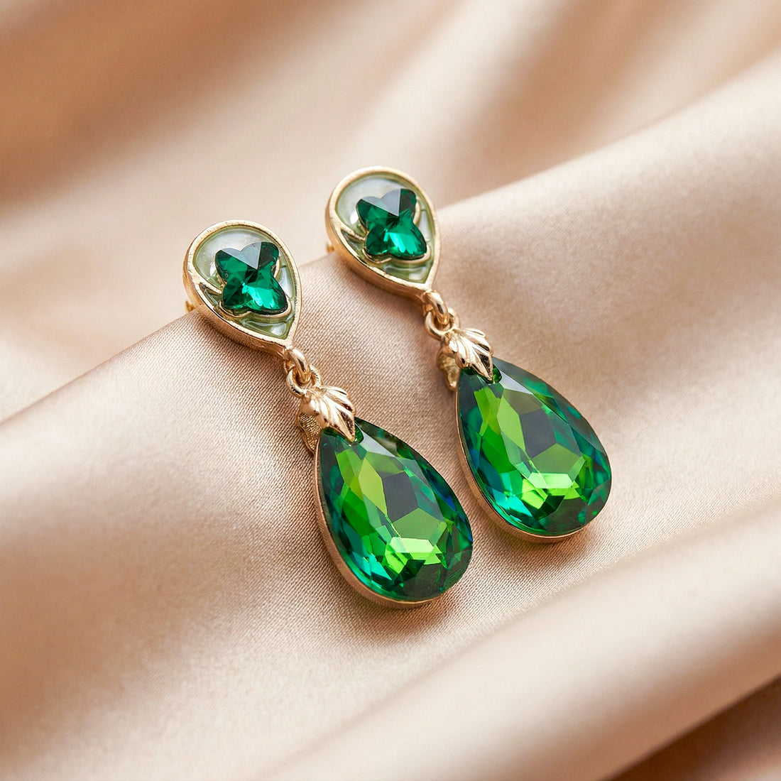 Serene Emerald Glow Earrings