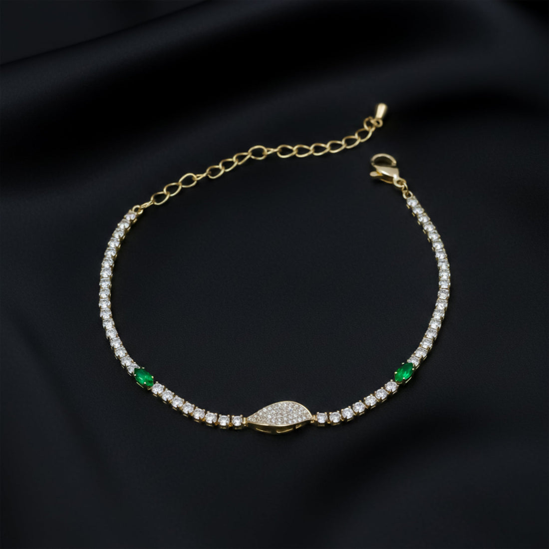 Regal Green Aura Diamond Bracelet