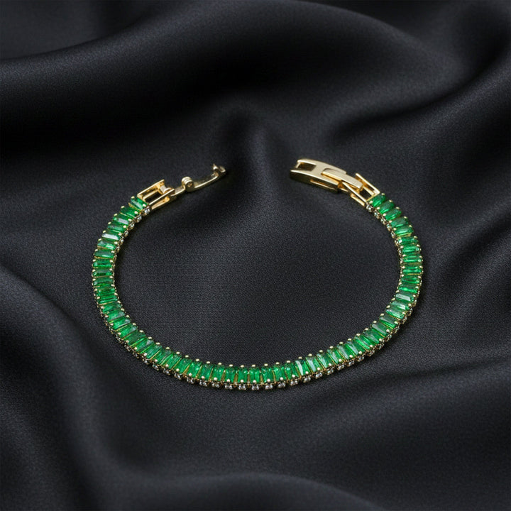 Regal Emerald Glow Bracelet