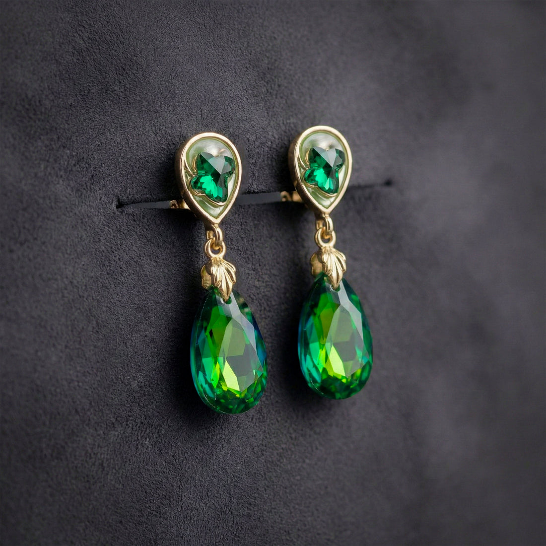 Serene Emerald Glow Earrings