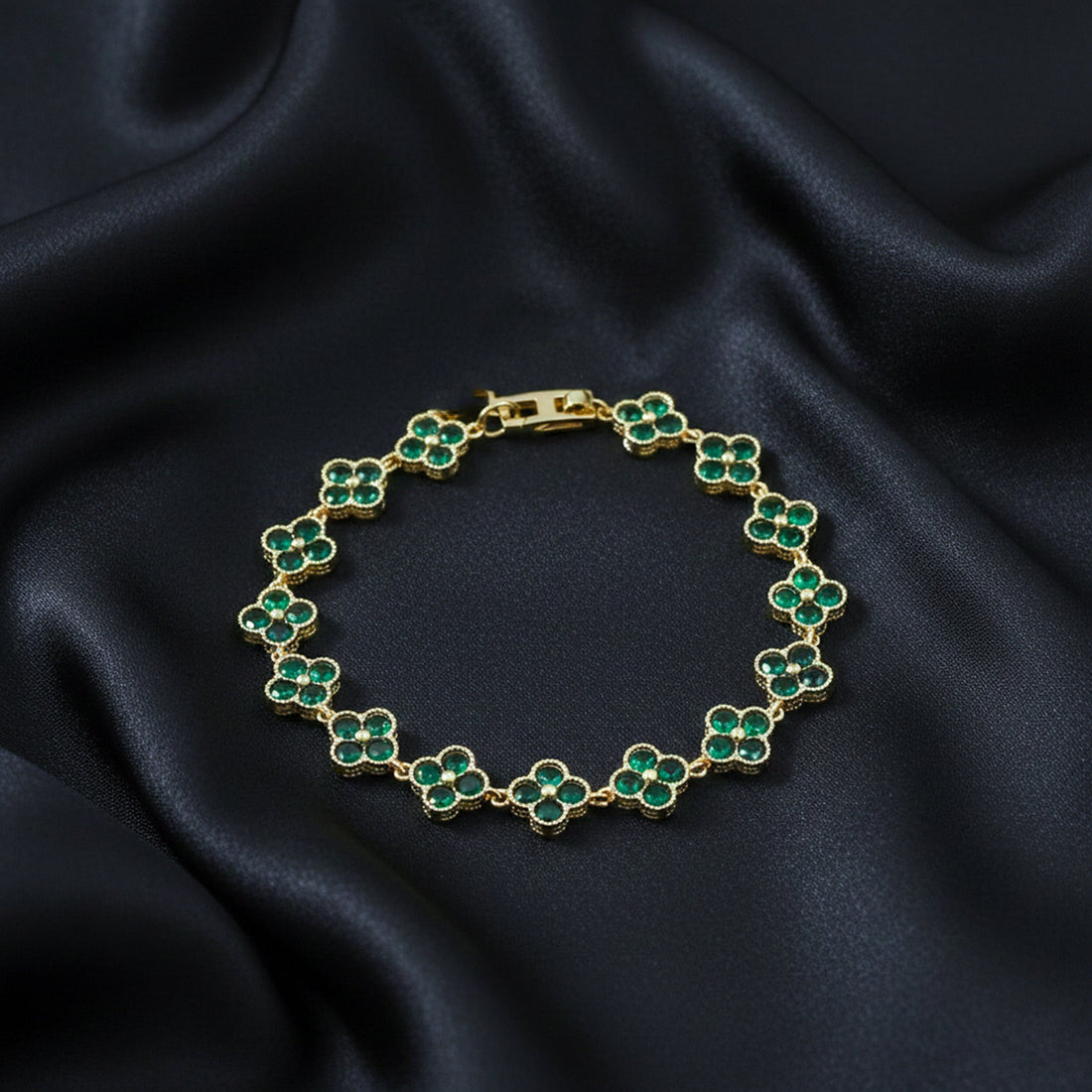 Green Enamel Clover Luxury Bracelet