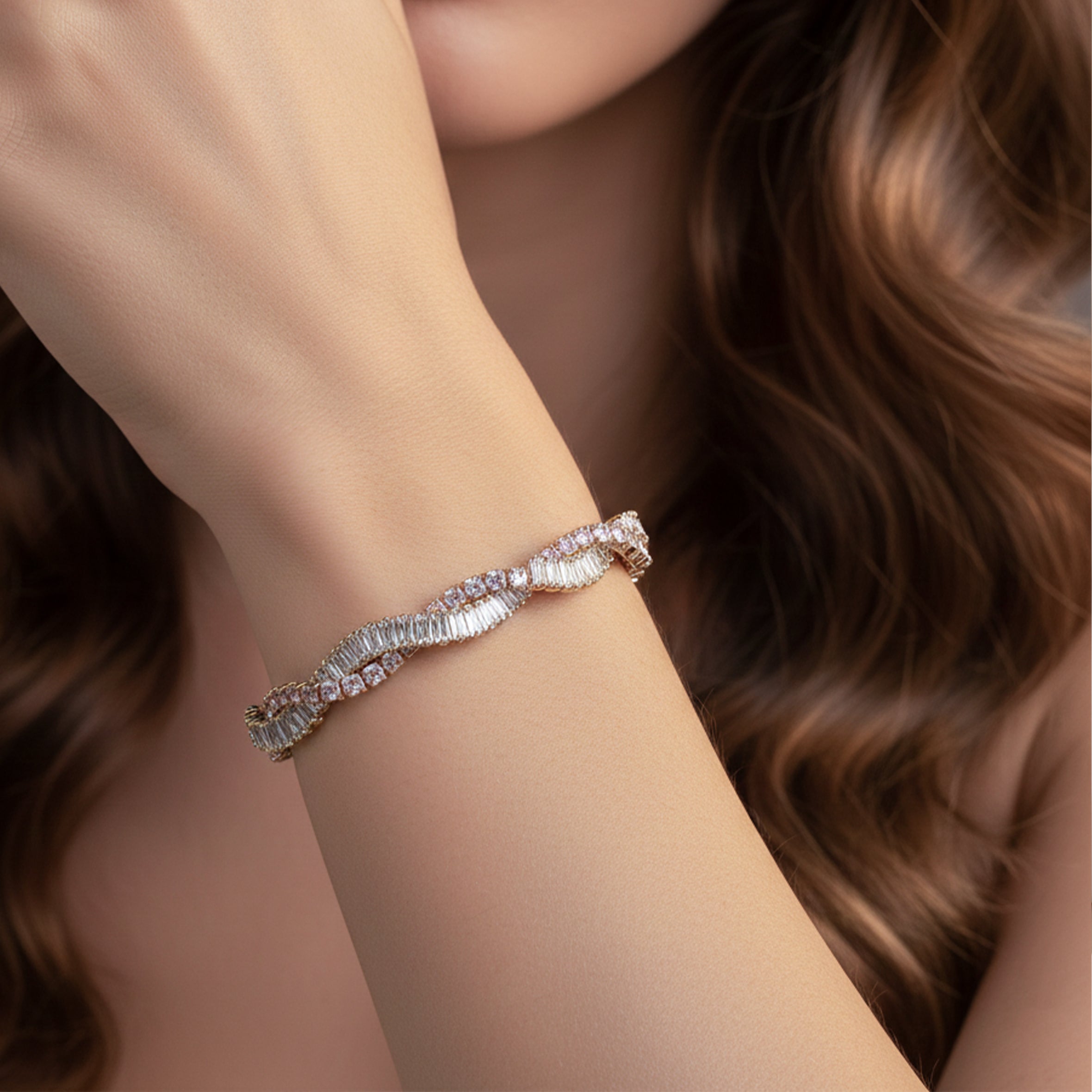 Veloura Wave Luxe Bracelet