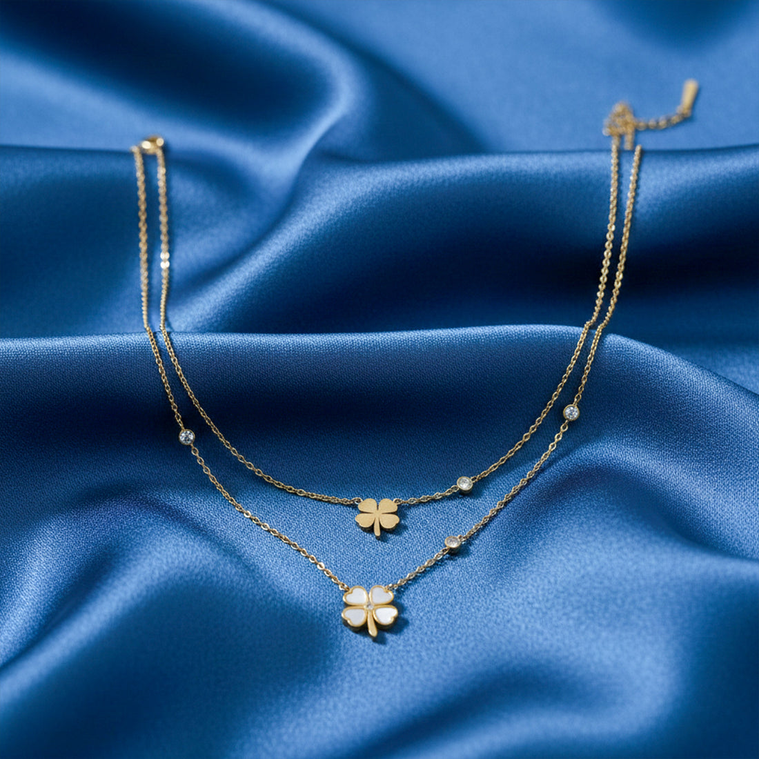 Minimal Clover Pendant Layered Necklace