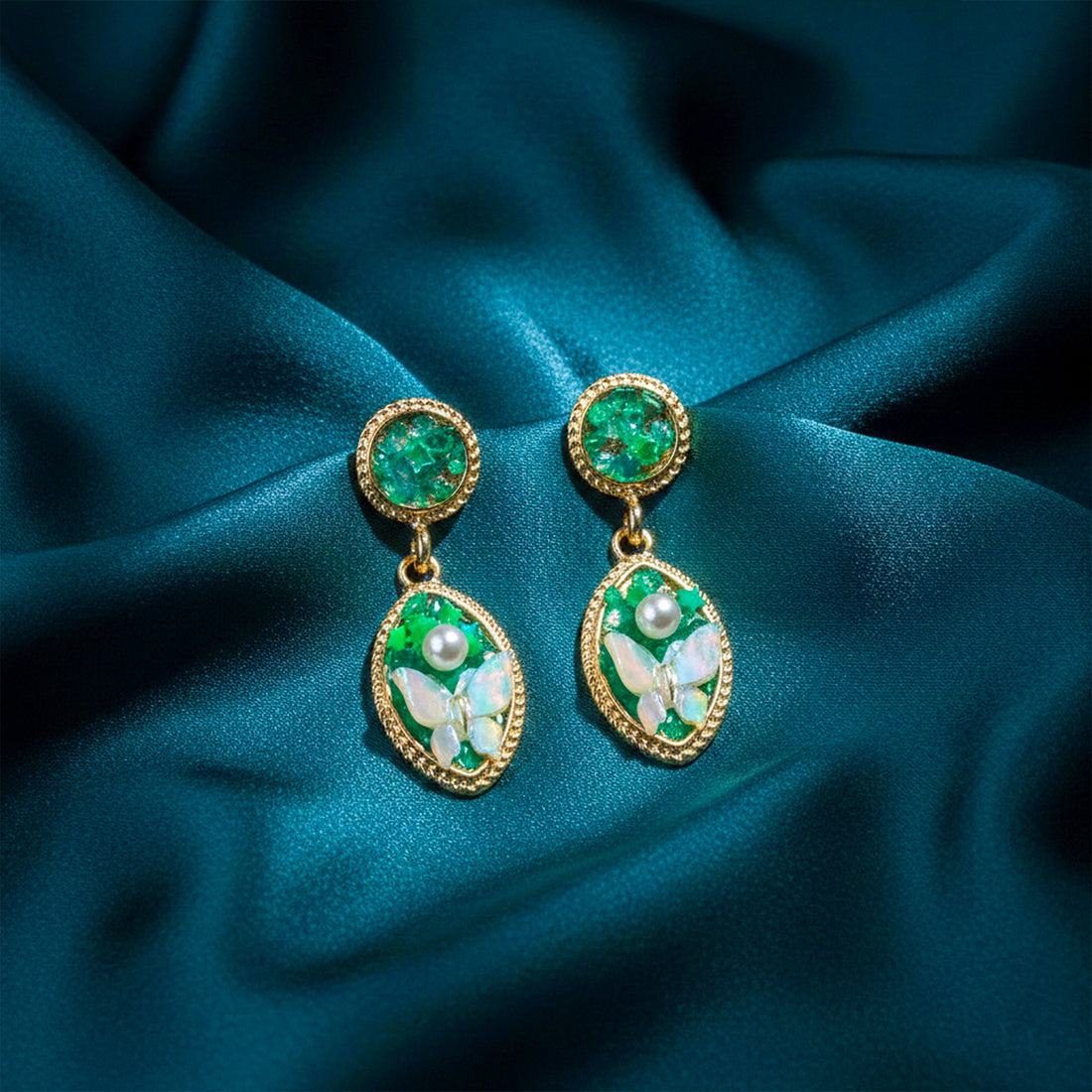 Luxe Botanical Emerald Pearl Earrings