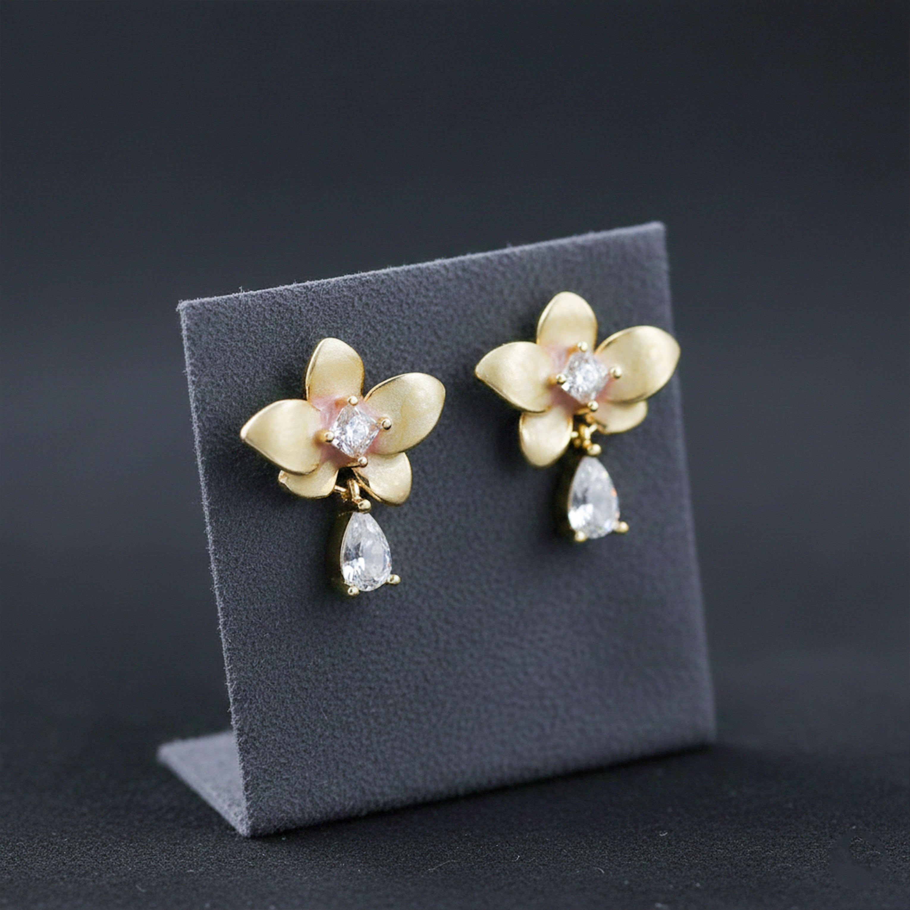 Zenvia Bloom Earrings