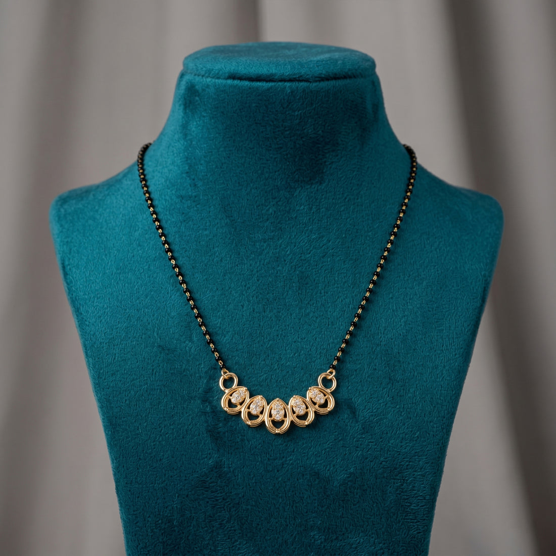 Swarna Pushp Mangalsutra