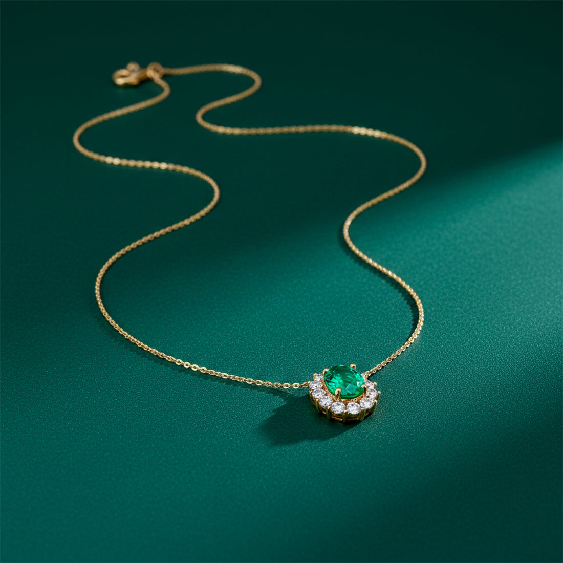 Floral Emerald Diamond Gold Necklace