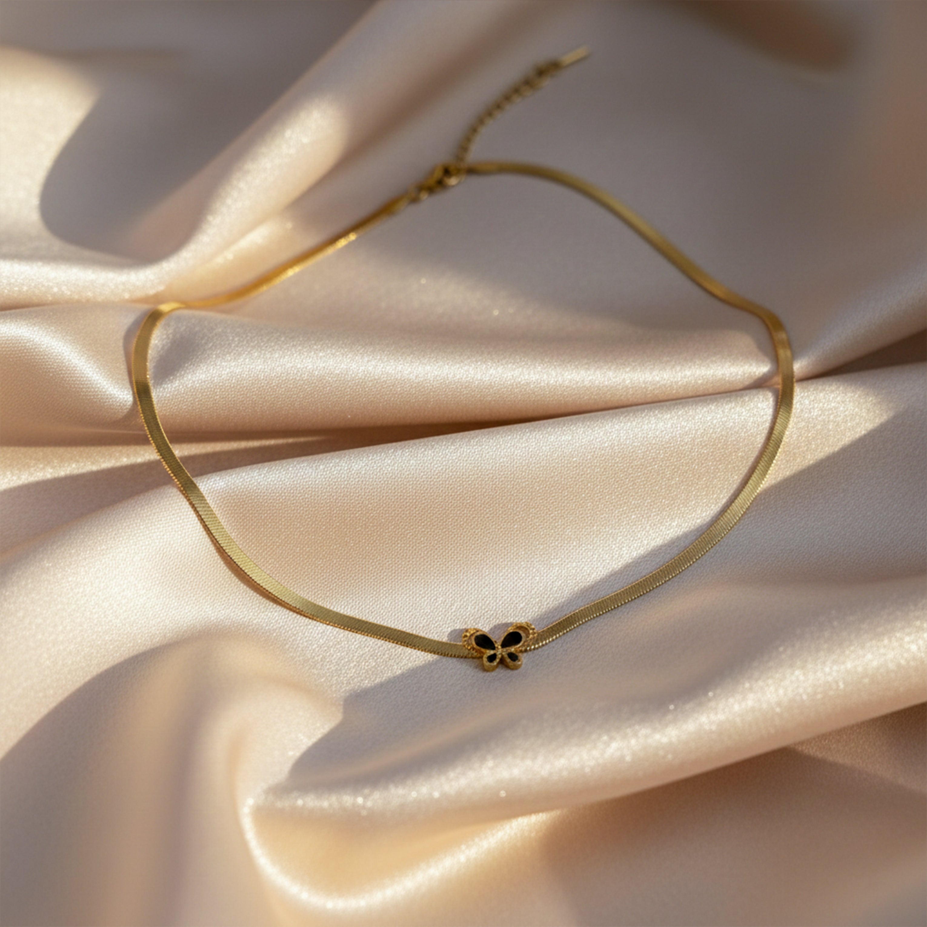 Dainty Minimal Flower Gold Chain Necklace