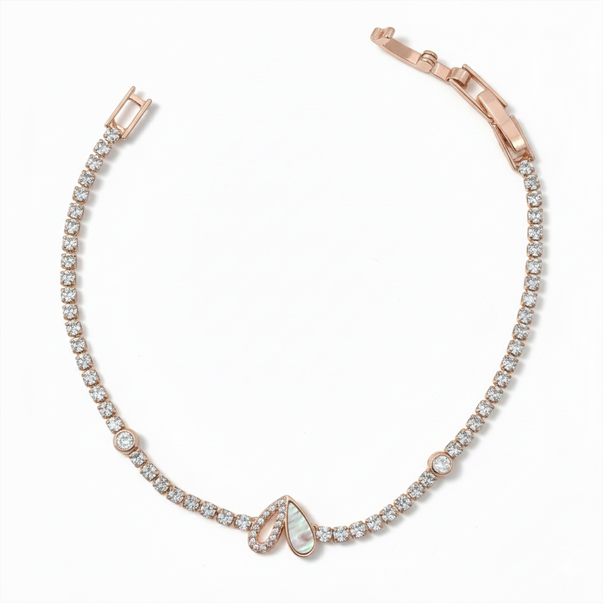 Amore Luxe Heart Bracelet