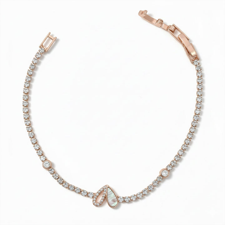 Amore Luxe Heart Bracelet