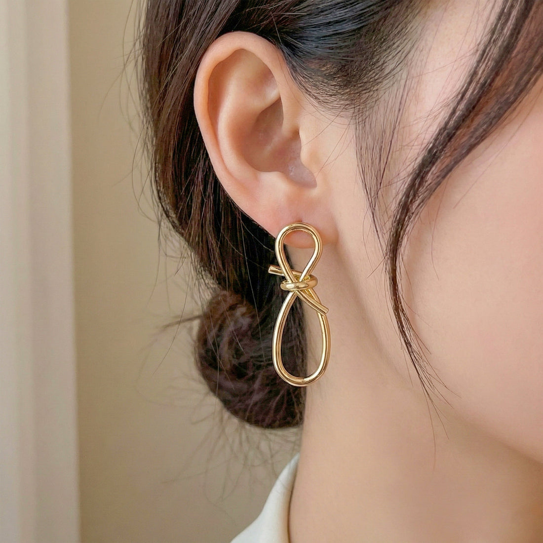 Luxe Knot Loop Drop Earrings