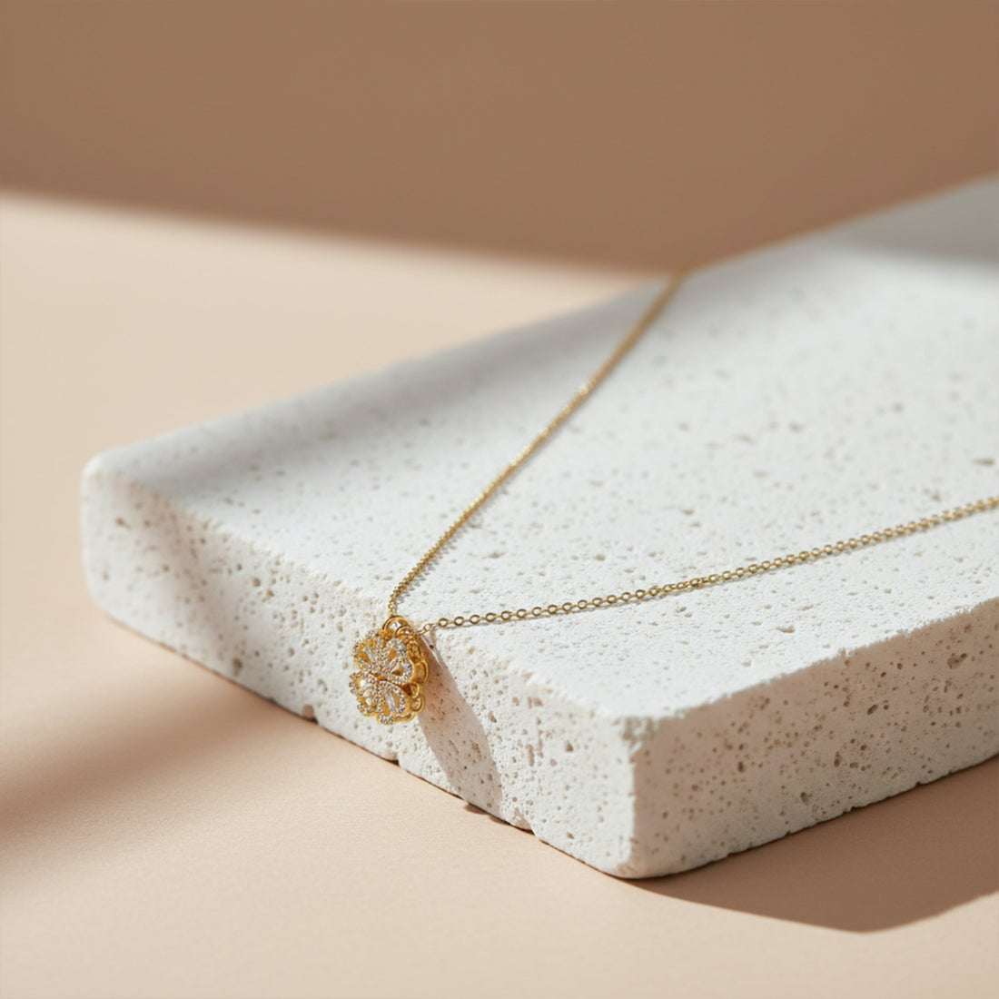 Lucky Clover Diamond Pendant Necklace