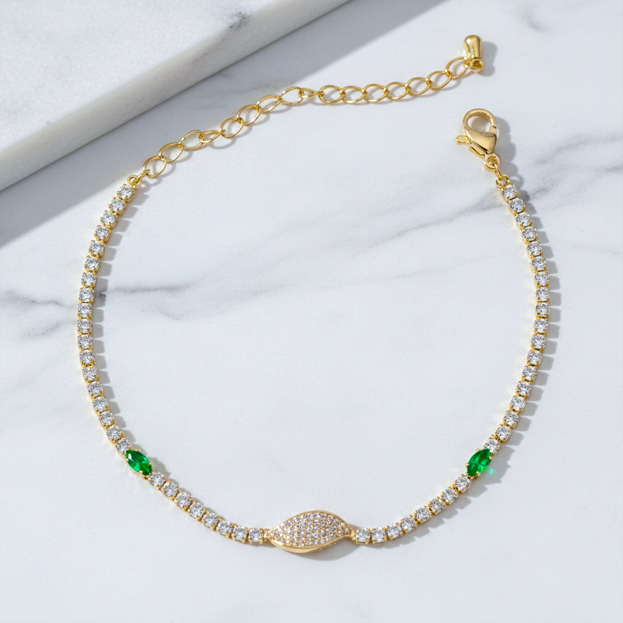 Regal Green Aura Diamond Bracelet