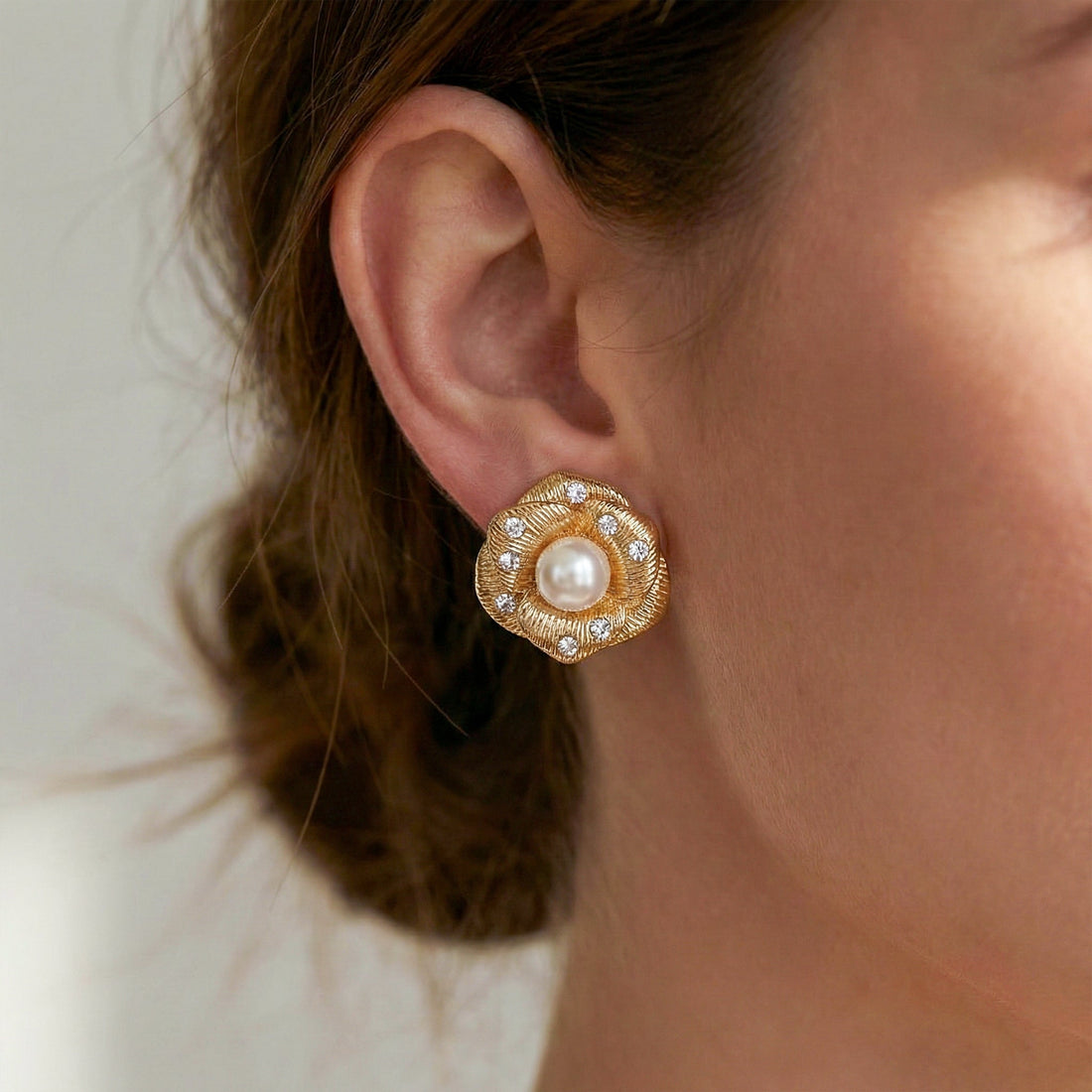 Queen’s Bloom Pearl Earrings