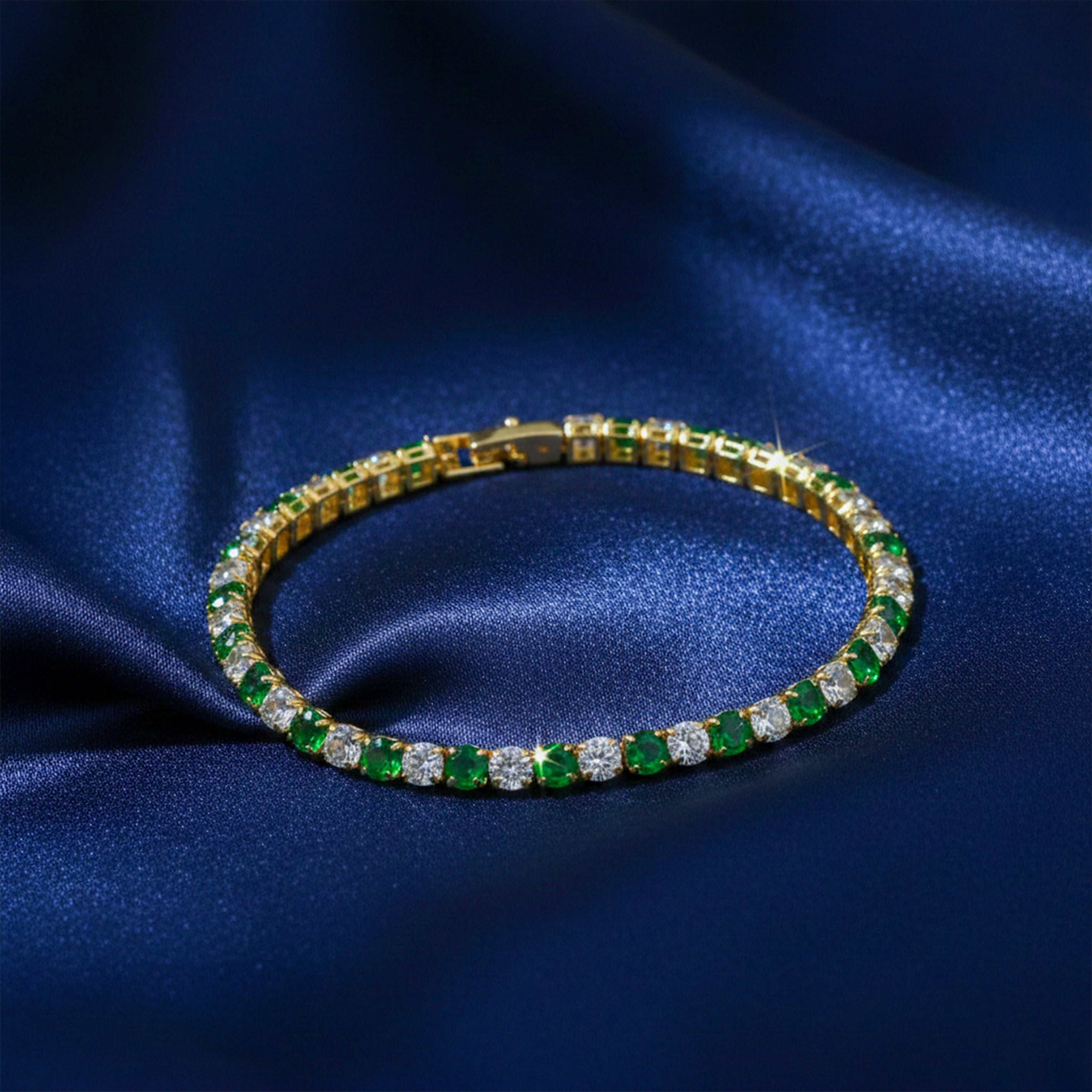 Zenvia Emerald Glow Bracelet