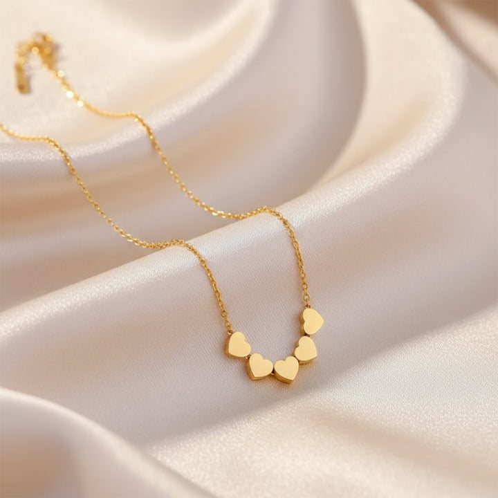 Ruhi Heart Necklace