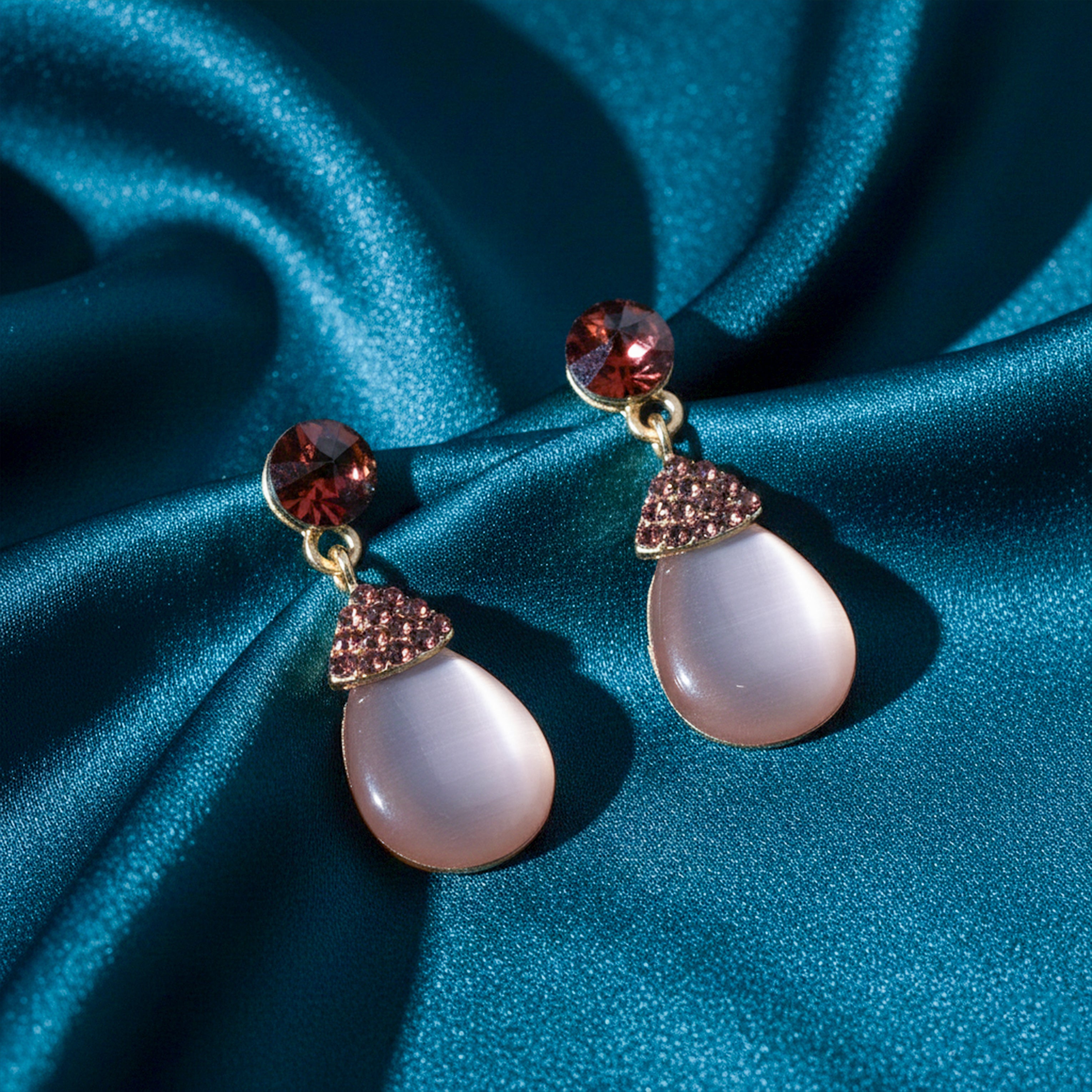 Elegant Mauve Pearl Drop Earrings