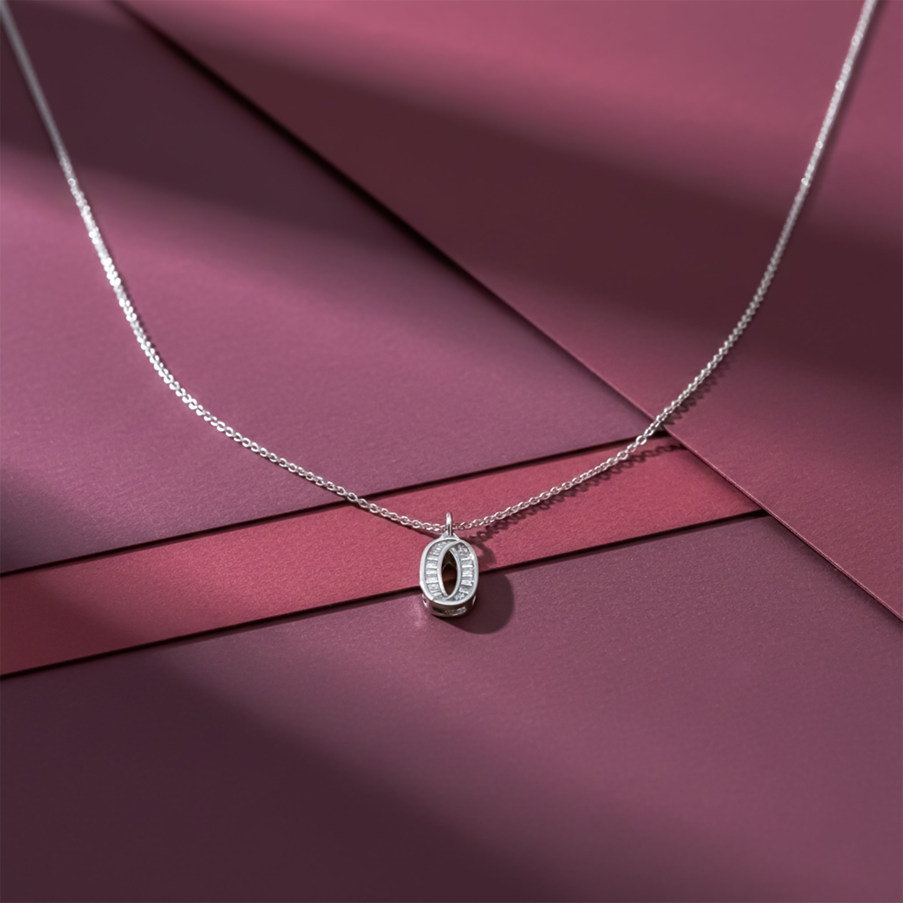 Luxe Oval Crystal Pendant Necklace