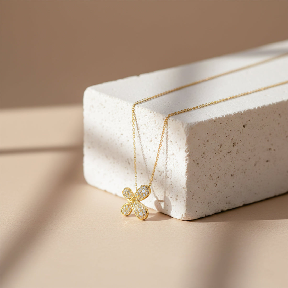 Golden Clover Sparkle Necklace
