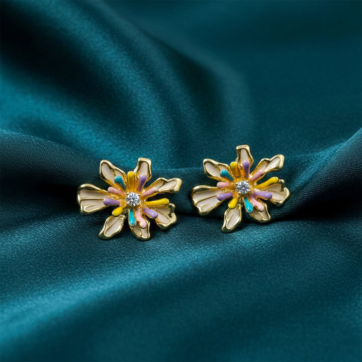 Golden Daisy Bloom Earrings