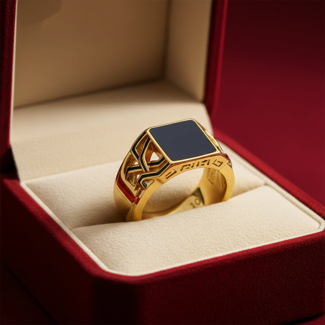 Golden Noir Ring