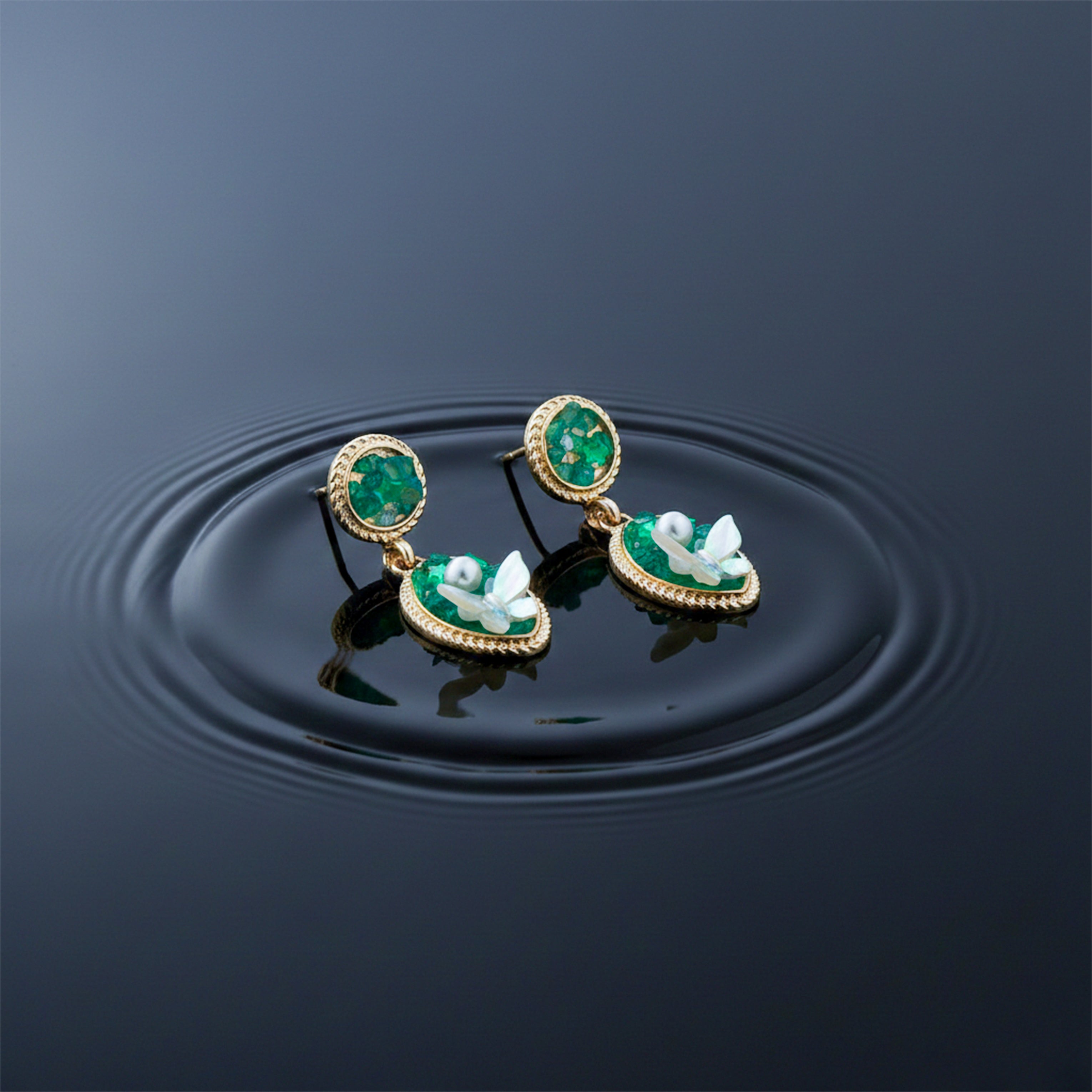 Luxe Botanical Emerald Pearl Earrings