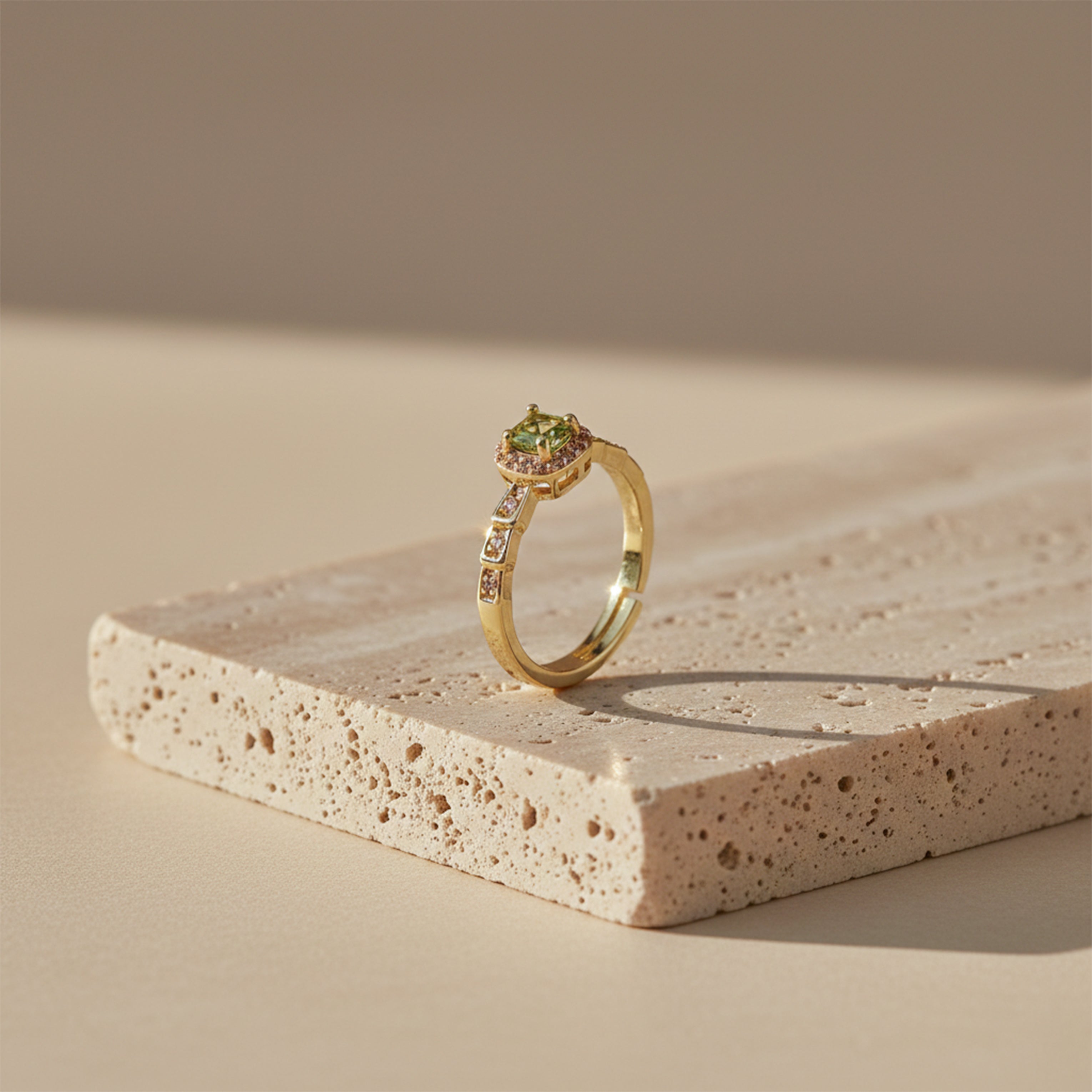 Royal Aura Diamond Engagement Ring