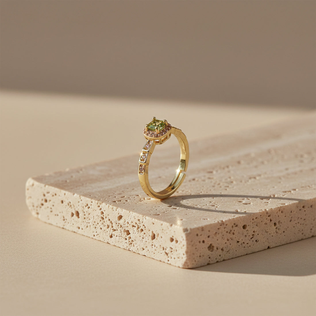 Royal Aura Diamond Engagement Ring
