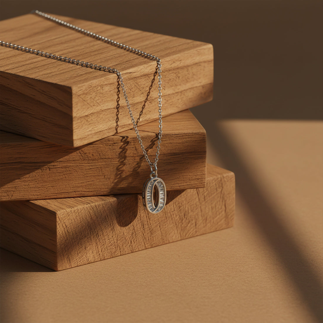 Luxe Oval Crystal Pendant Necklace