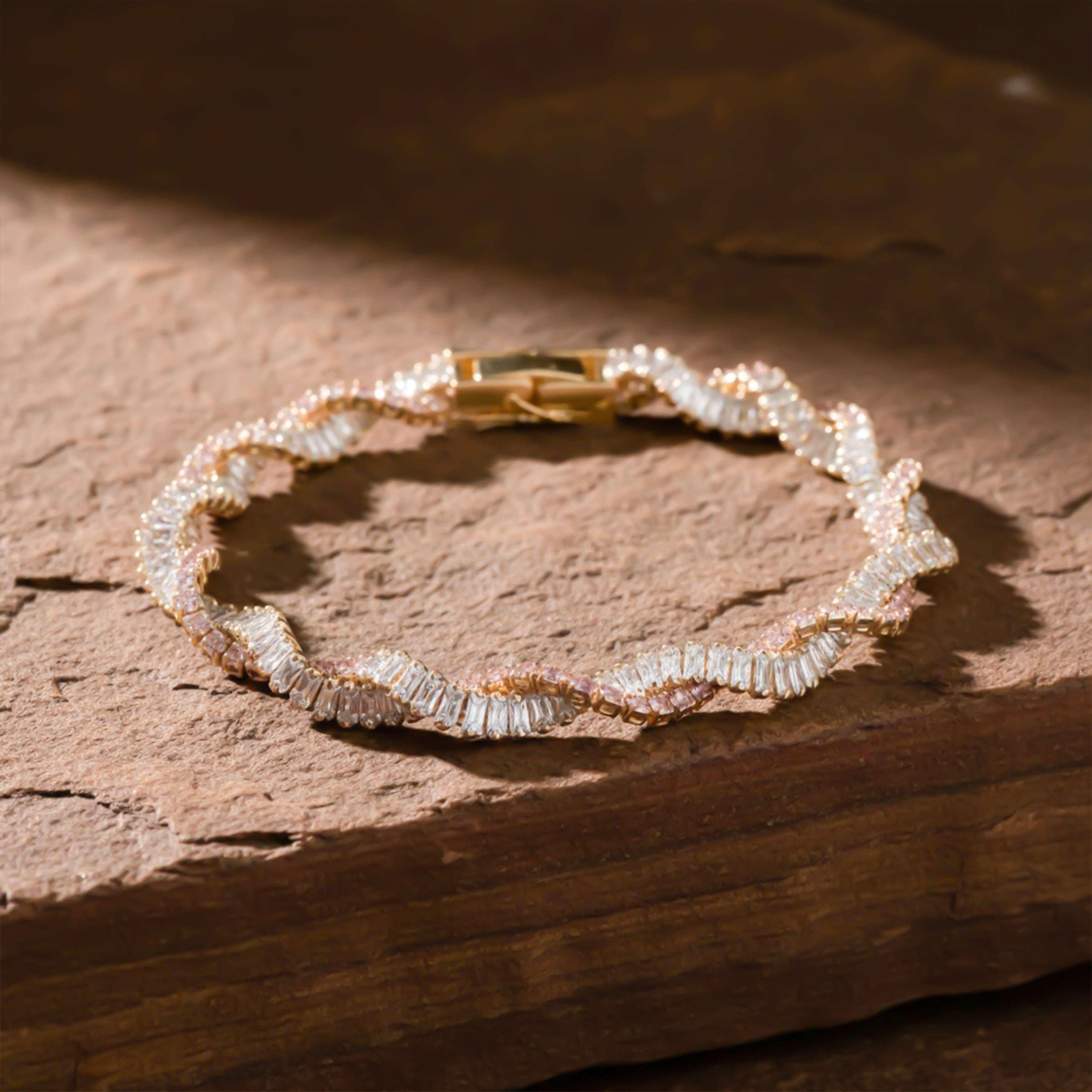 Veloura Wave Luxe Bracelet