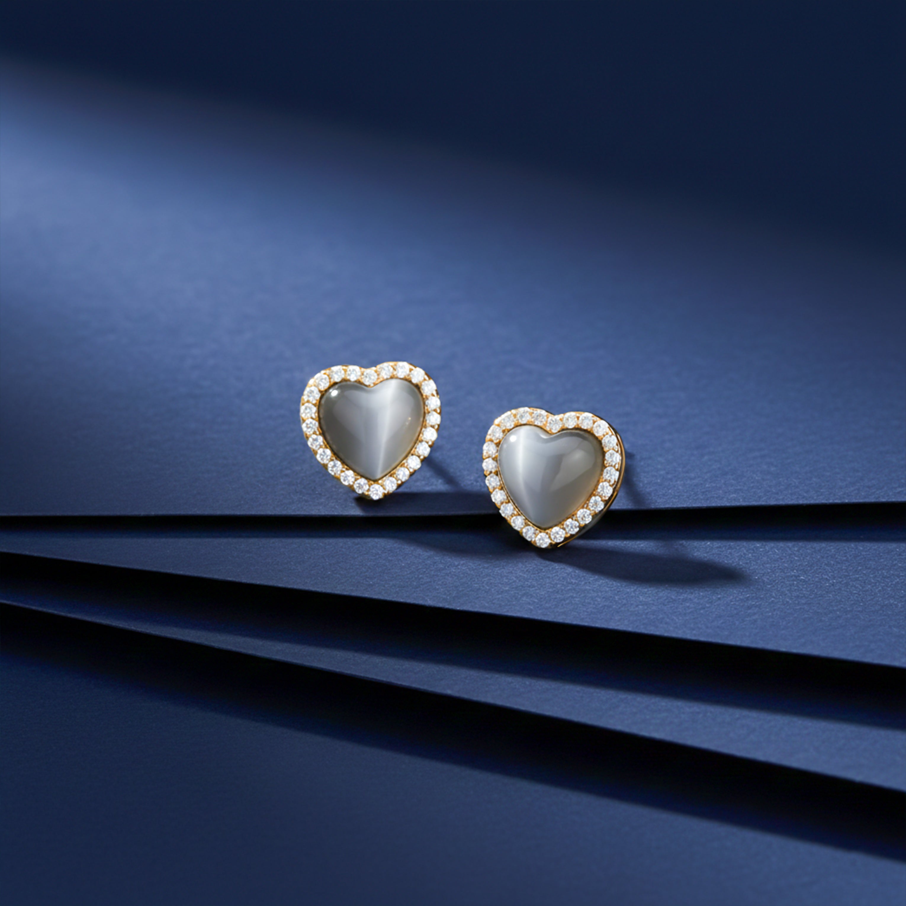Amoura Radiance Heart Earrings