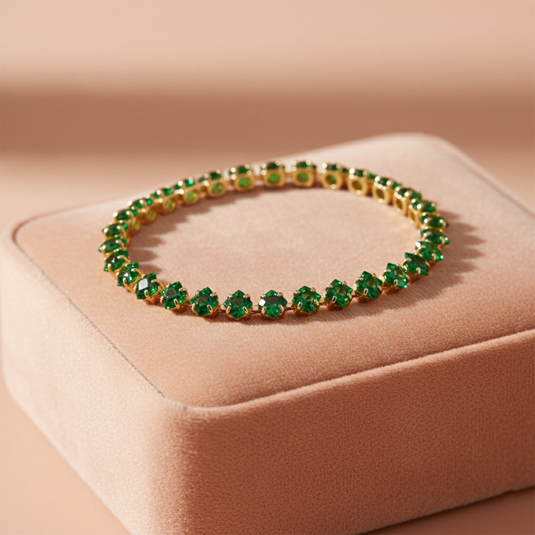Veloura Emerald Glow Bracelet