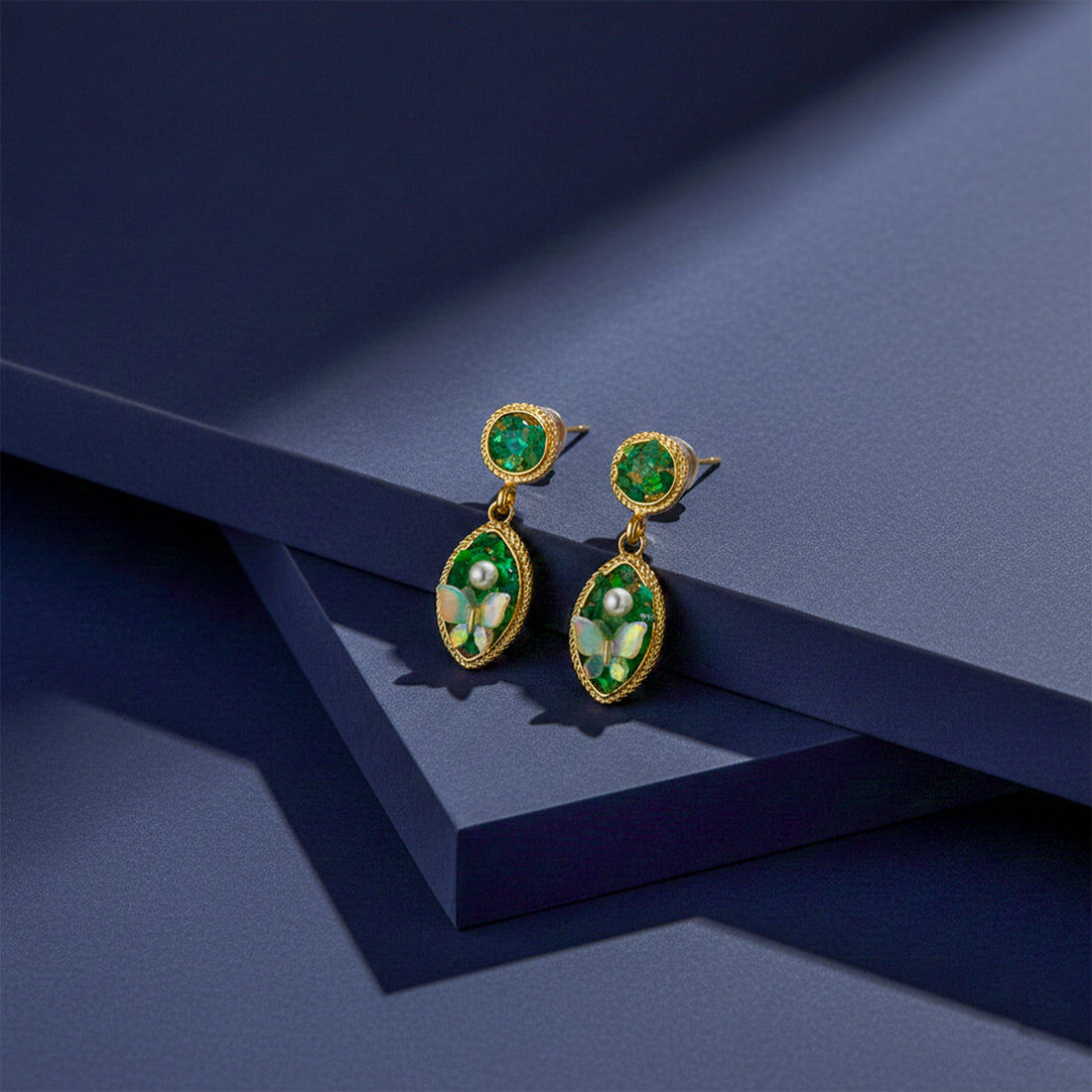 Luxe Botanical Emerald Pearl Earrings
