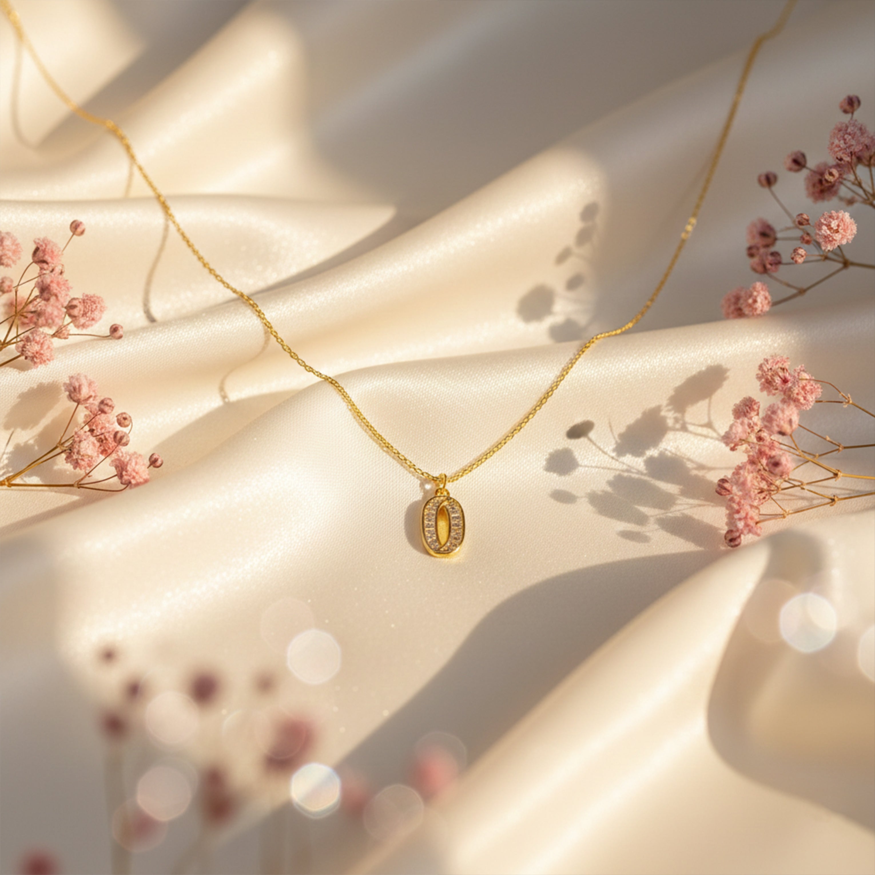 Luxe Gold Oval Crystal Pendant Necklace