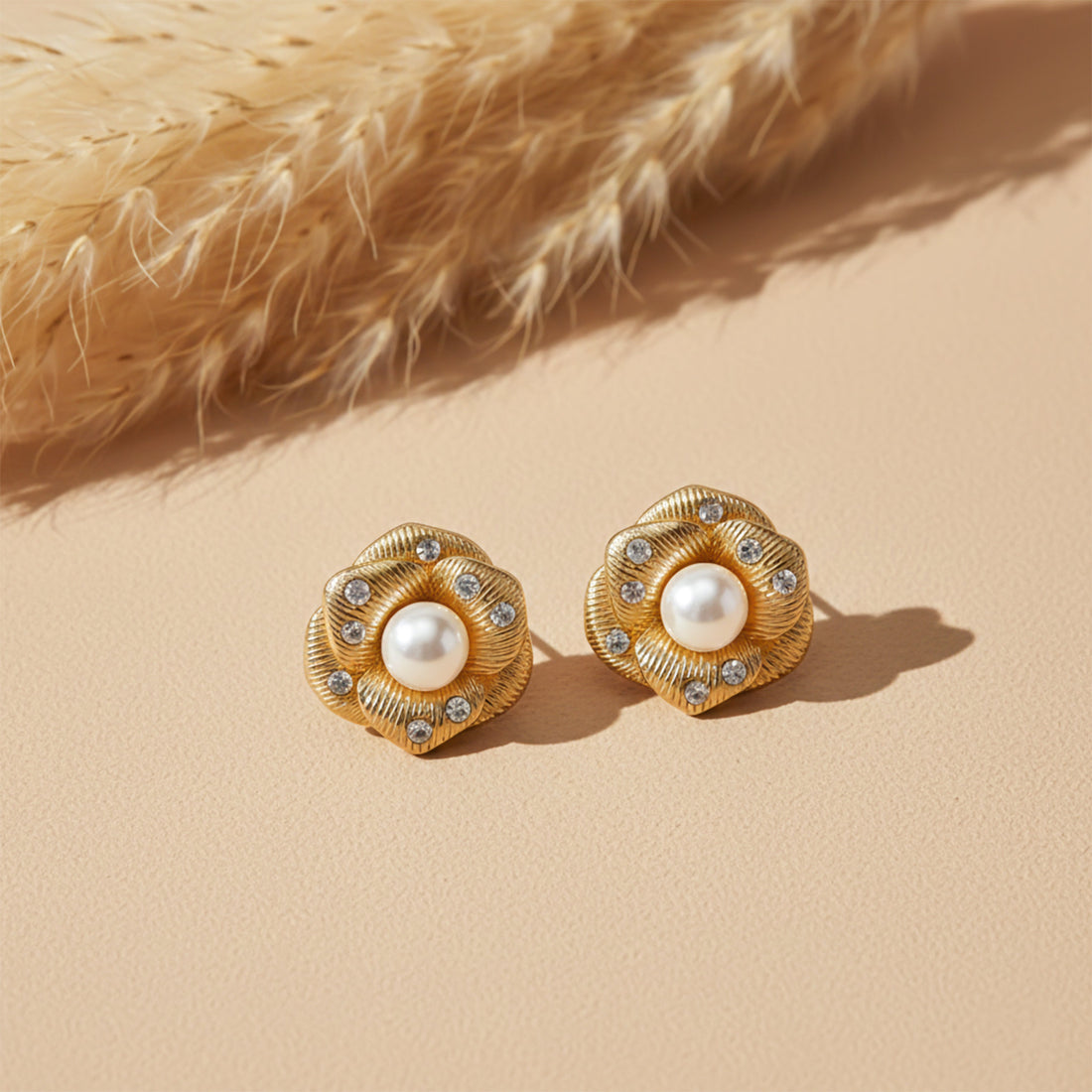 Queen’s Bloom Pearl Earrings