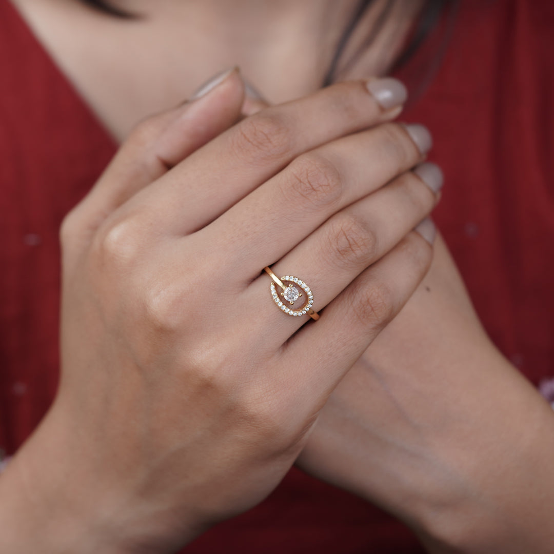 Luxpenny Aurora Swirl Halo Ring