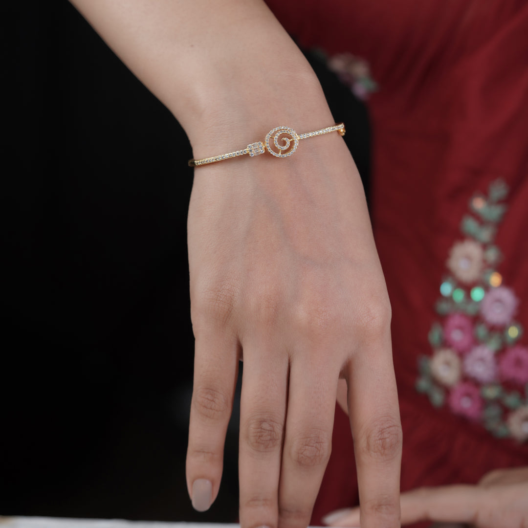 Royal Swirl Diamond Kada