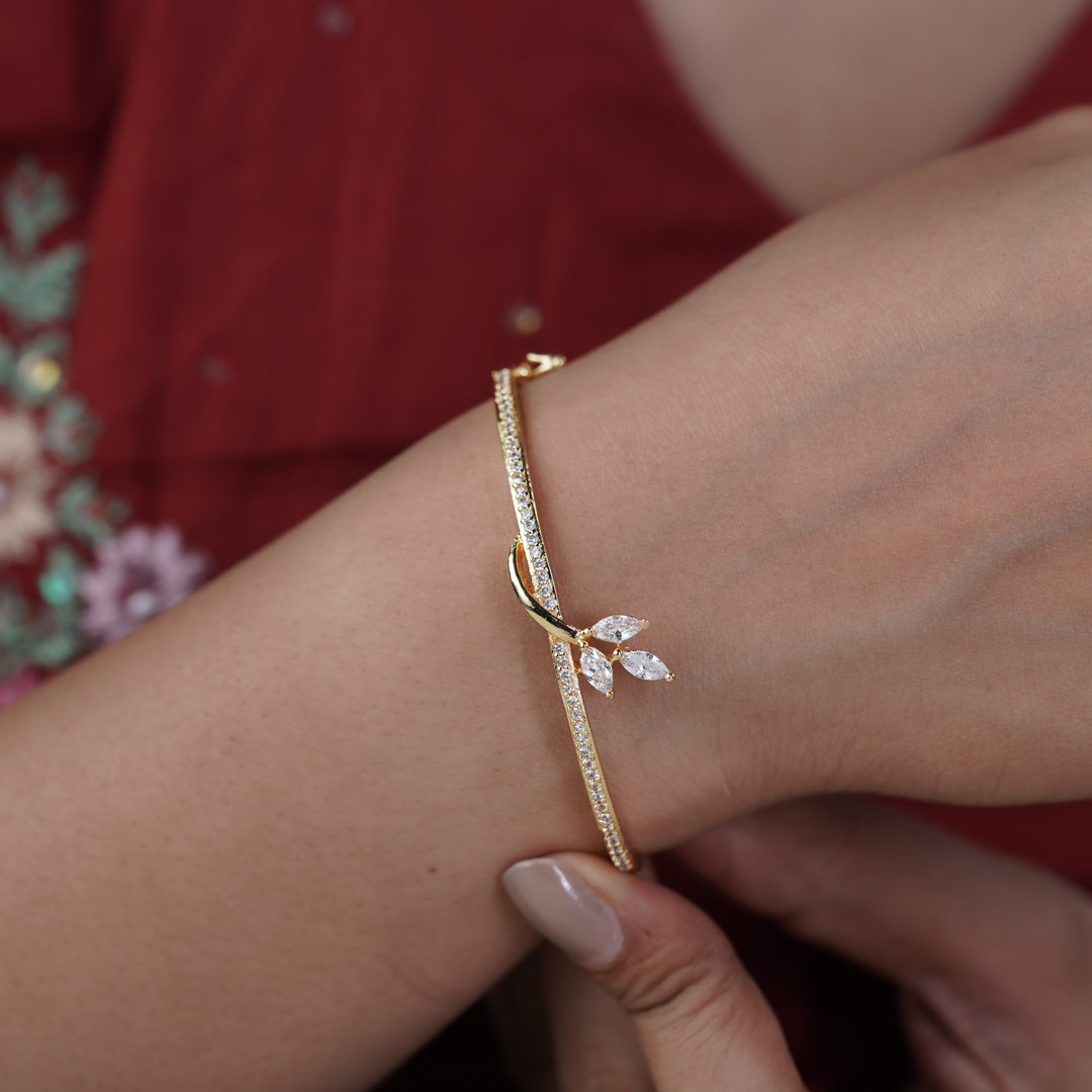 Flutter Butterfly Zircon Gold Kada