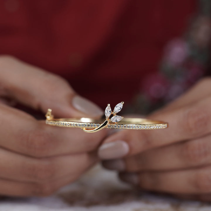 Flutter Butterfly Zircon Gold Kada
