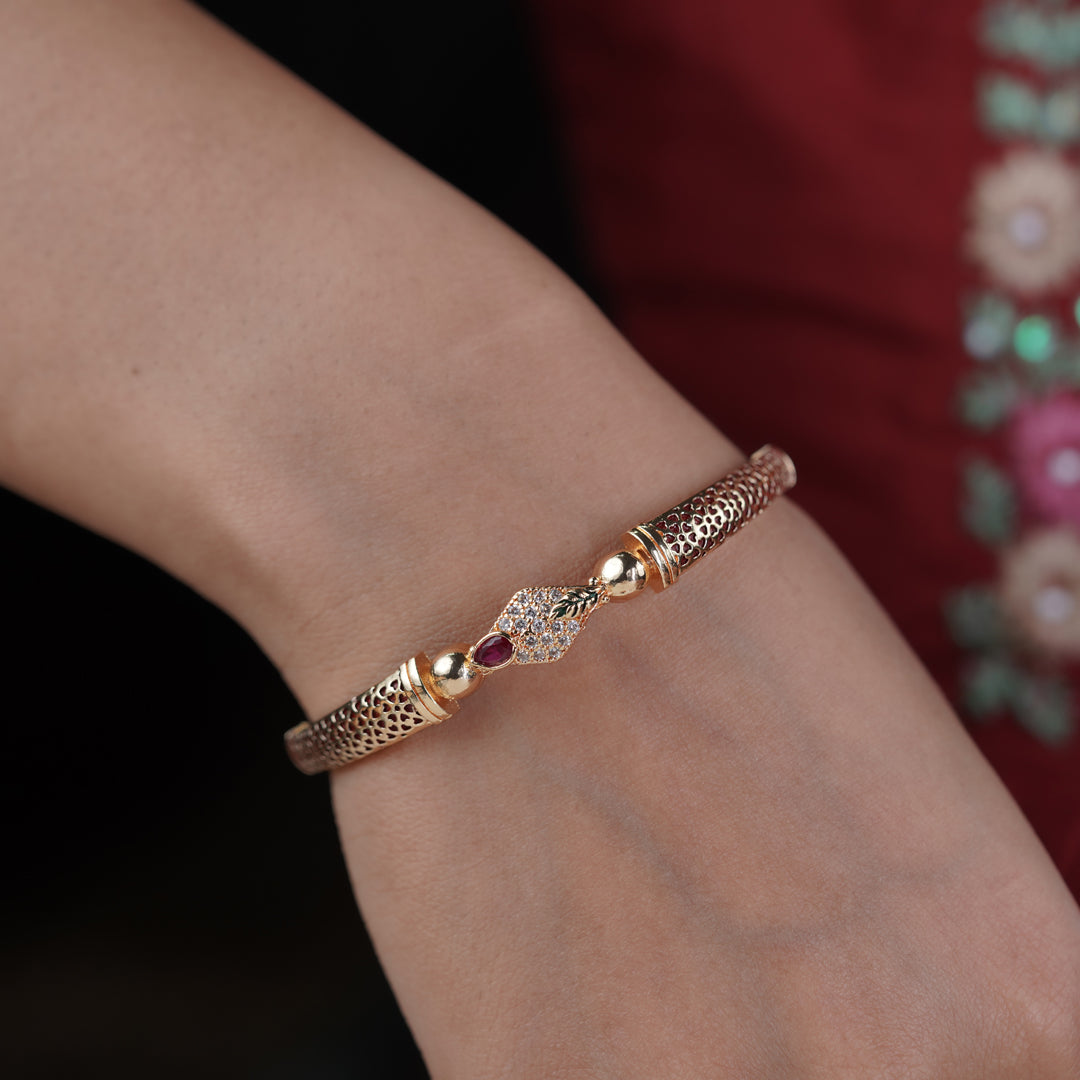 Nora Bangles