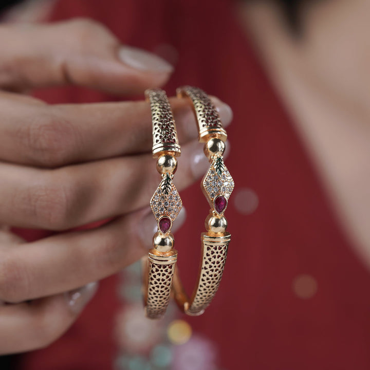 Nora Bangles