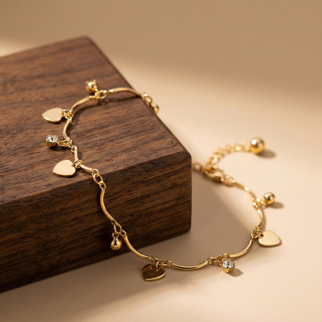 Amoura Gold Heart Anklet