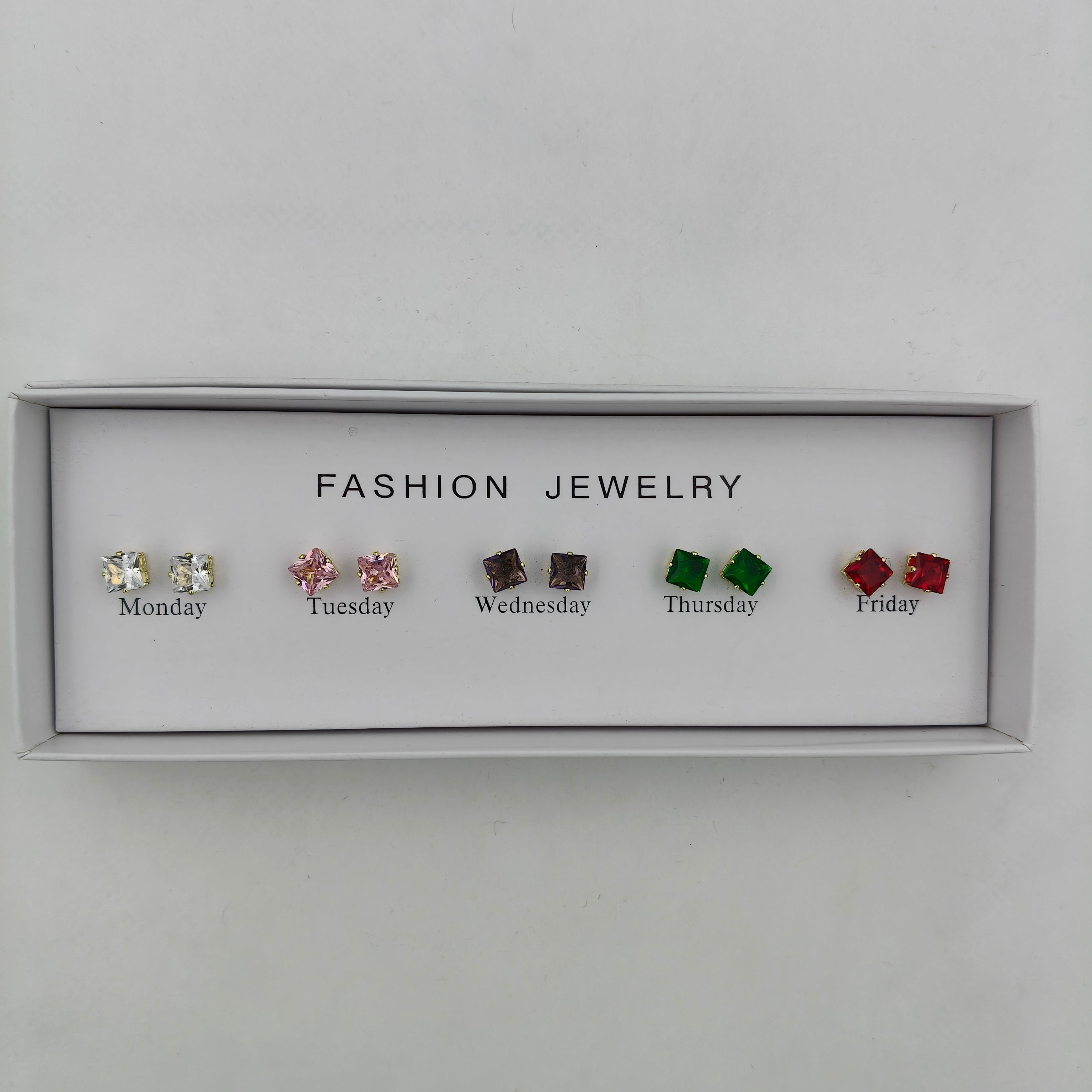 Daily Shine Stud Set