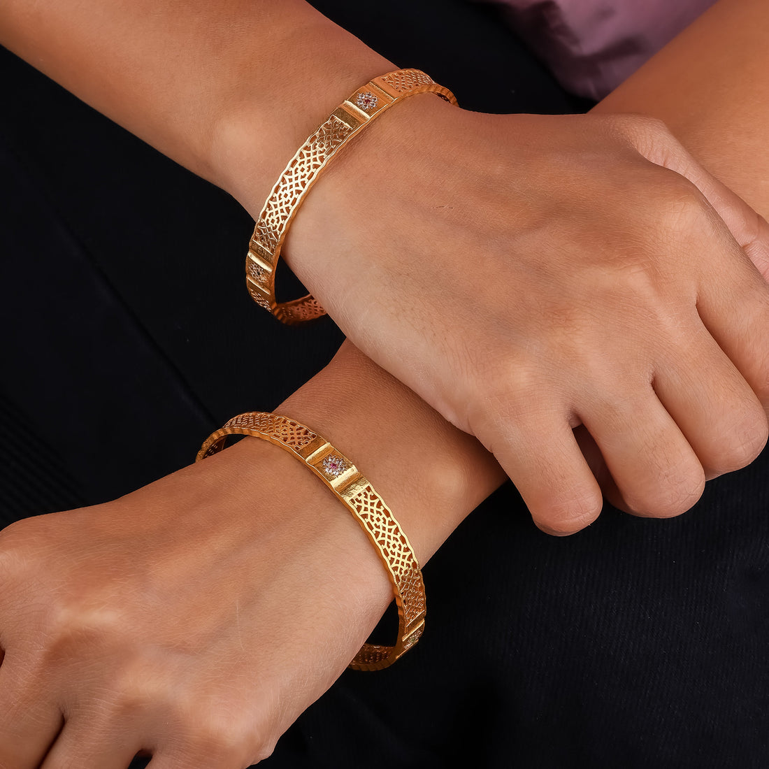 Maharani Glow Bangles